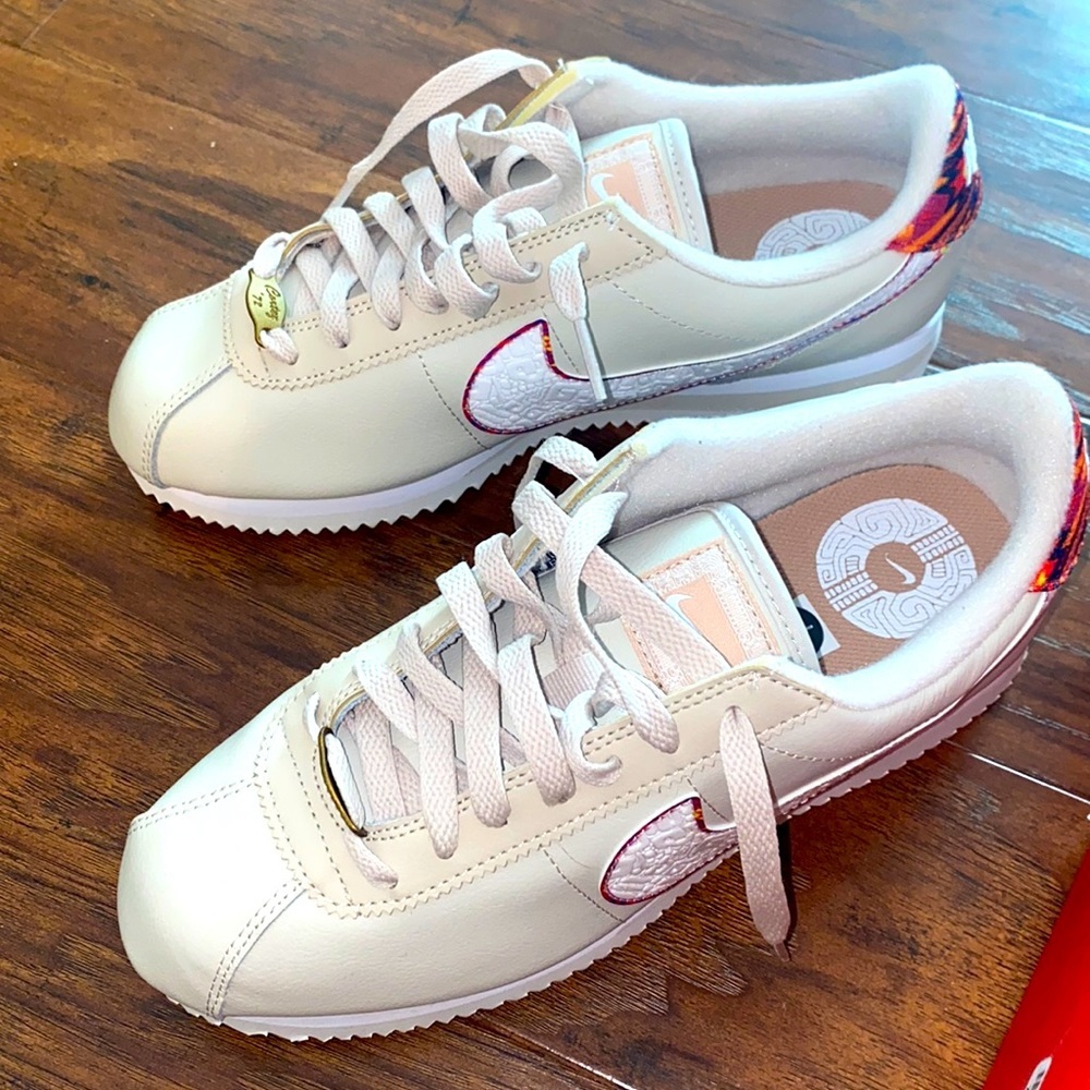 NIKE CORTEZ BRAND NEW WITH TAGS- GOAT VERIFIED